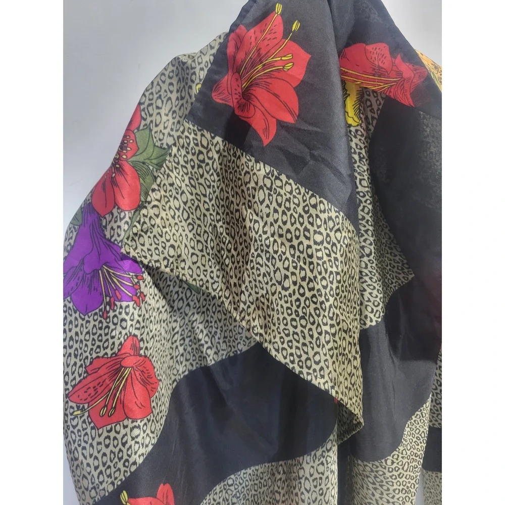 Vtg Style Leopard‎ and Floral Print Square Scarf Black trim 35x44